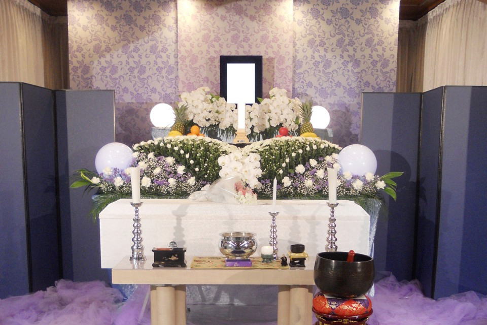 家族葬ガイド　花祭壇A-2